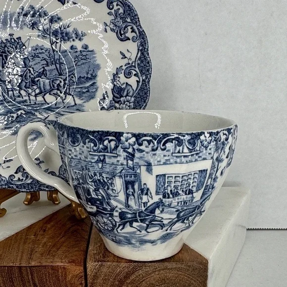 Johnson Brothers Coffee Cups and Saucers COACHING SCENES Regency Blue and White - Picture 5 of 11